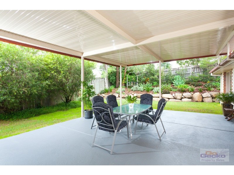 9 Delvin Court, Arana Hills QLD 4054