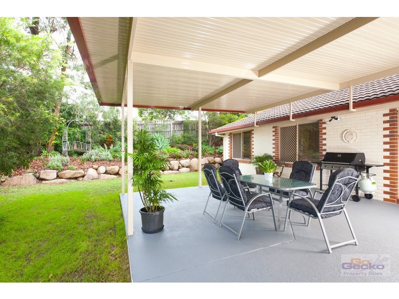 9 Delvin Court, Arana Hills QLD 4054