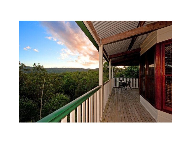 4 Springfield Court, Wights Mountain QLD 4520