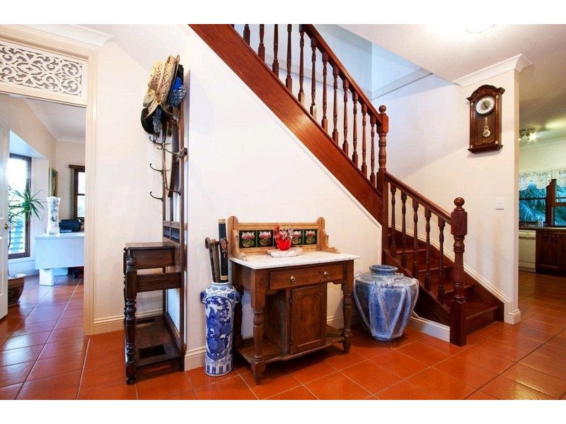 4 Springfield Court, Wights Mountain QLD 4520