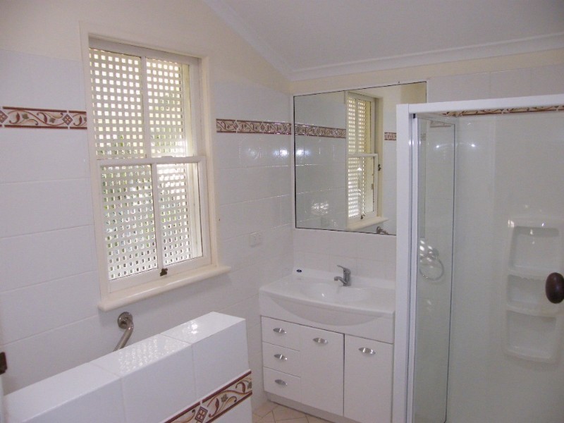 46 Groom St, Gordon Park QLD 4031