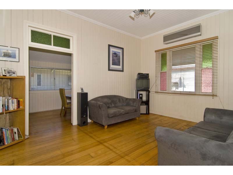 13 Terrace St, Newmarket QLD 4051