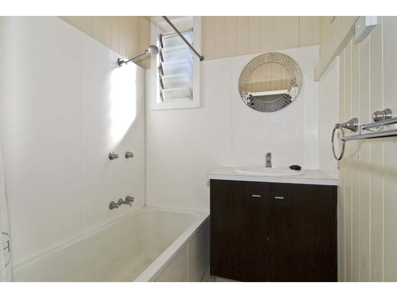 13 Terrace St, Newmarket QLD 4051