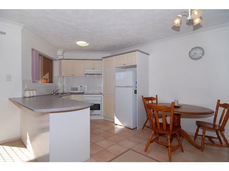 2/24 Terrace Street, Newmarket QLD 4051