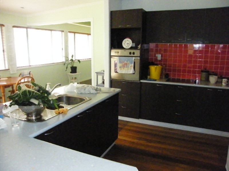 25 Burrowa Street, Stafford QLD 4053