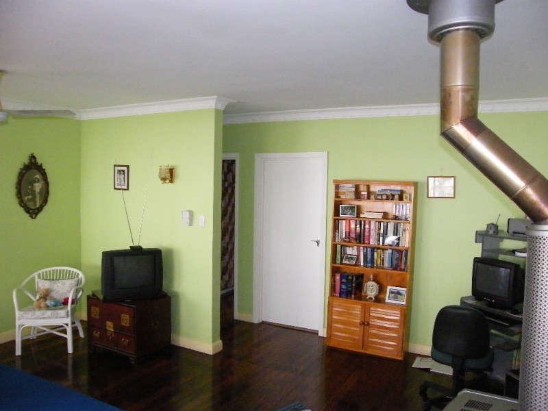 25 Burrowa Street, Stafford QLD 4053