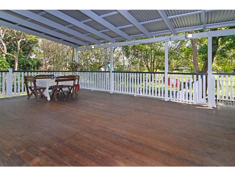 27 Thorrold Street, Wooloowin QLD 4030