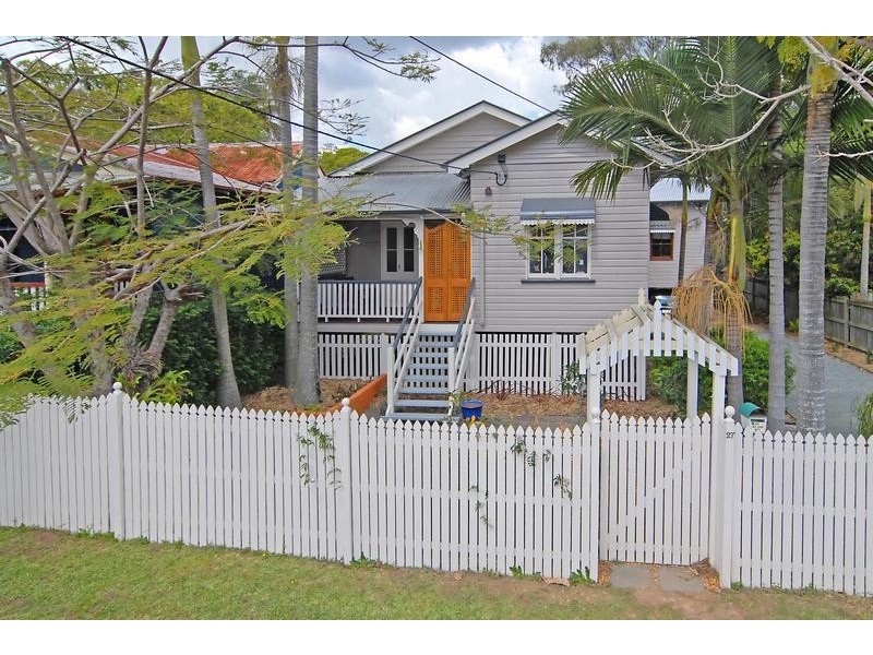 27 Thorrold Street, Wooloowin QLD 4030