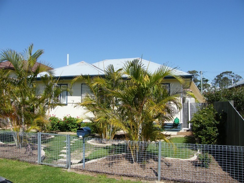 25 Murray Street, Sandgate QLD 4017