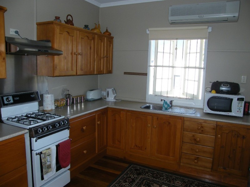 25 Murray Street, Sandgate QLD 4017