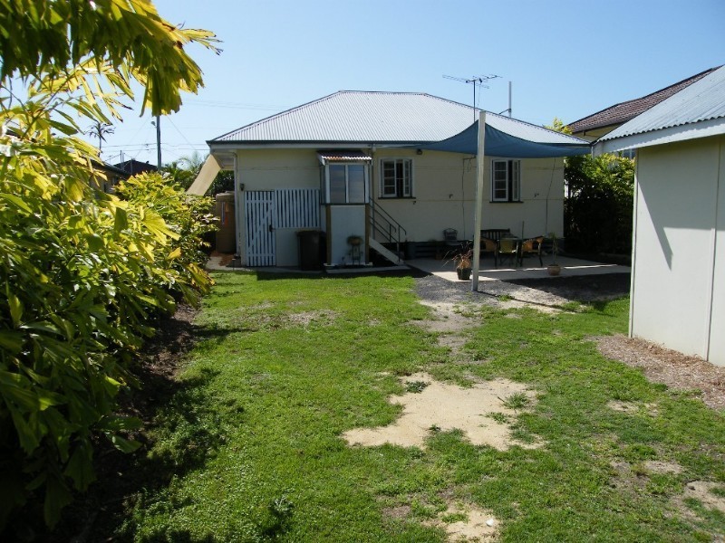 25 Murray Street, Sandgate QLD 4017