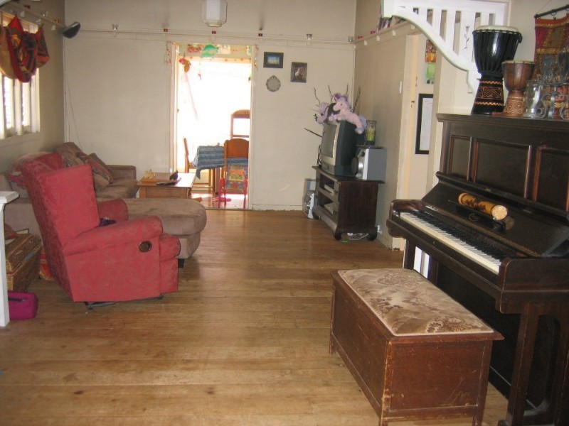 96 Grange Road, Grange QLD 4051