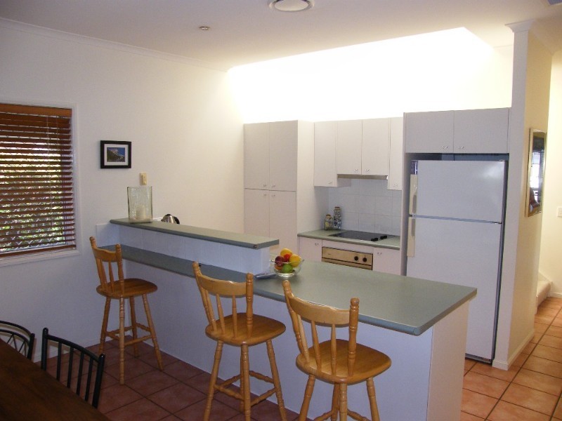 6 Brook Street, Wooloowin QLD 4030