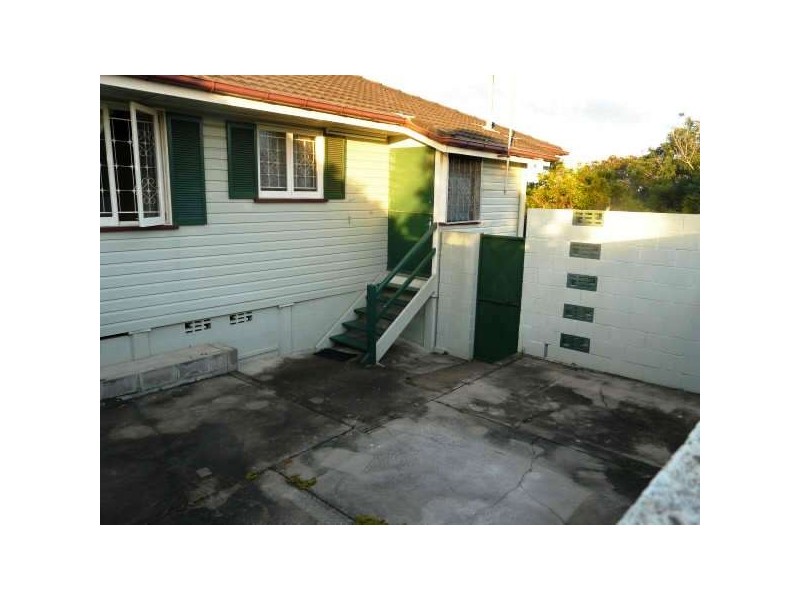 288 Kitchener Road, Stafford Heights QLD 4053