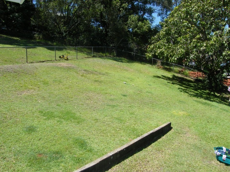 11 Landscape Street, Stafford Heights QLD 4053