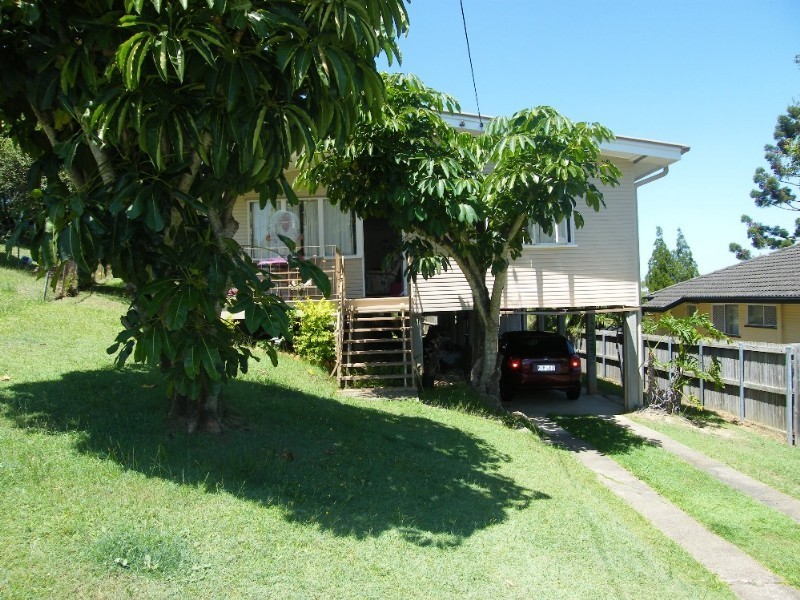 11 Landscape Street, Stafford Heights QLD 4053