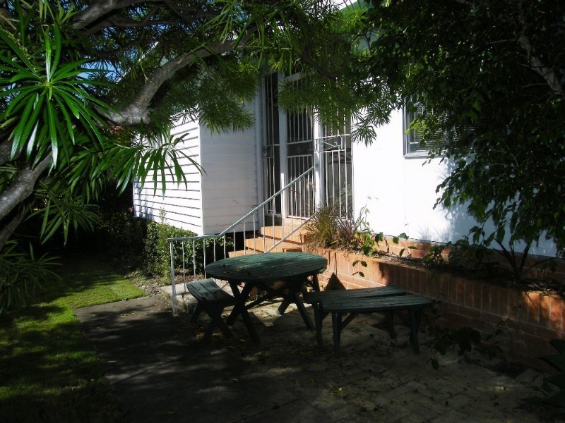 6 Midson Street, Stafford QLD 4053