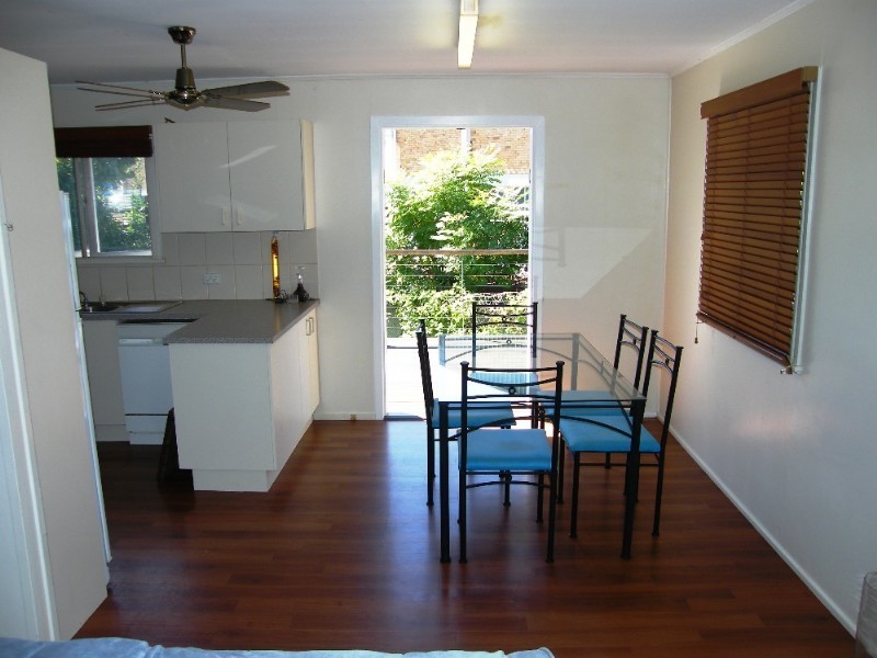 6 Chesilton Street, Kedron QLD 4031