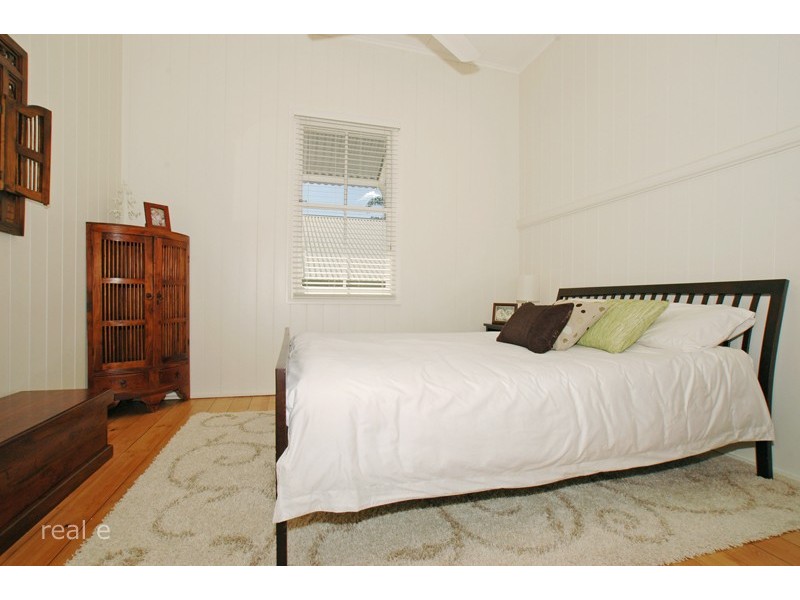 48 Gaunt Street, Newmarket QLD 4051