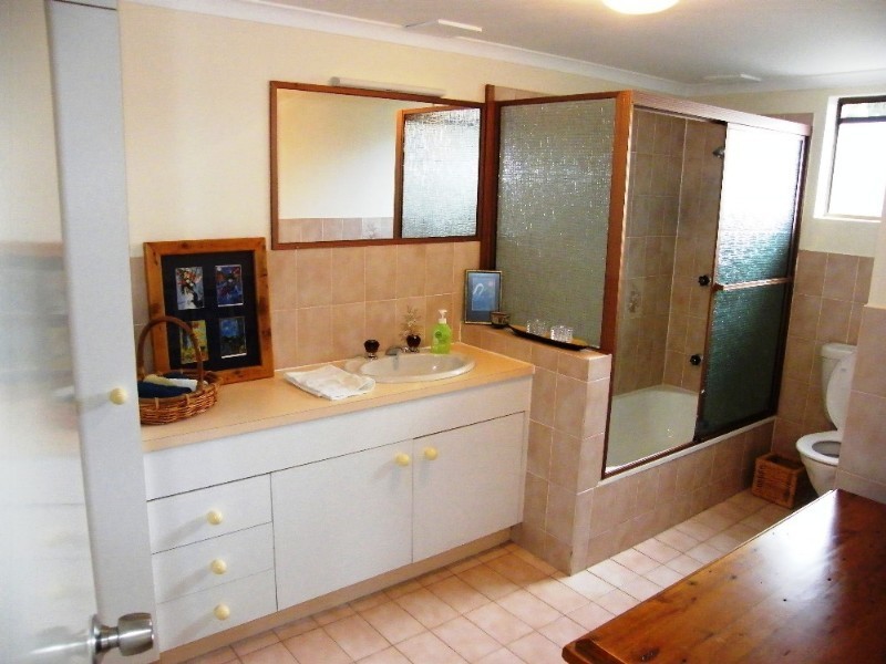 229 Stopford Street, Wooloowin QLD 4030