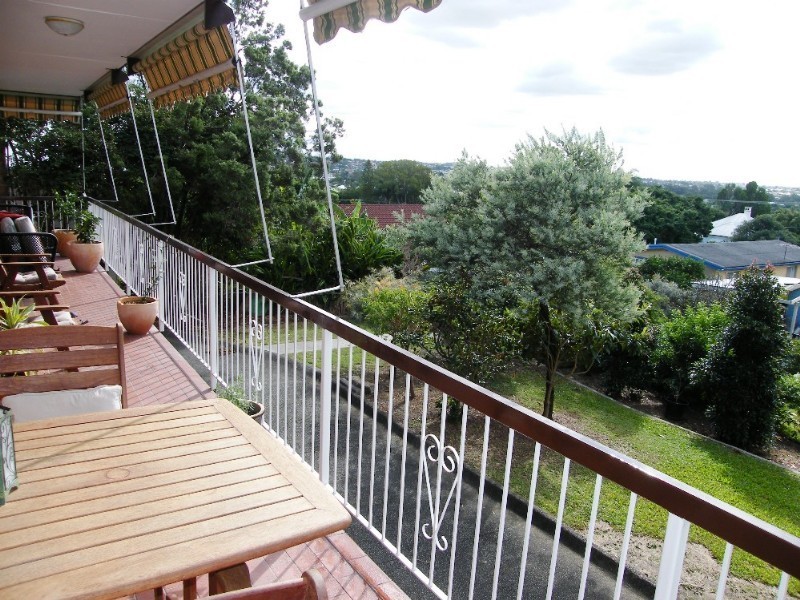 229 Stopford Street, Wooloowin QLD 4030