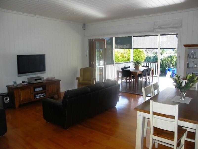 14 Price  Street, Wooloowin QLD 4030