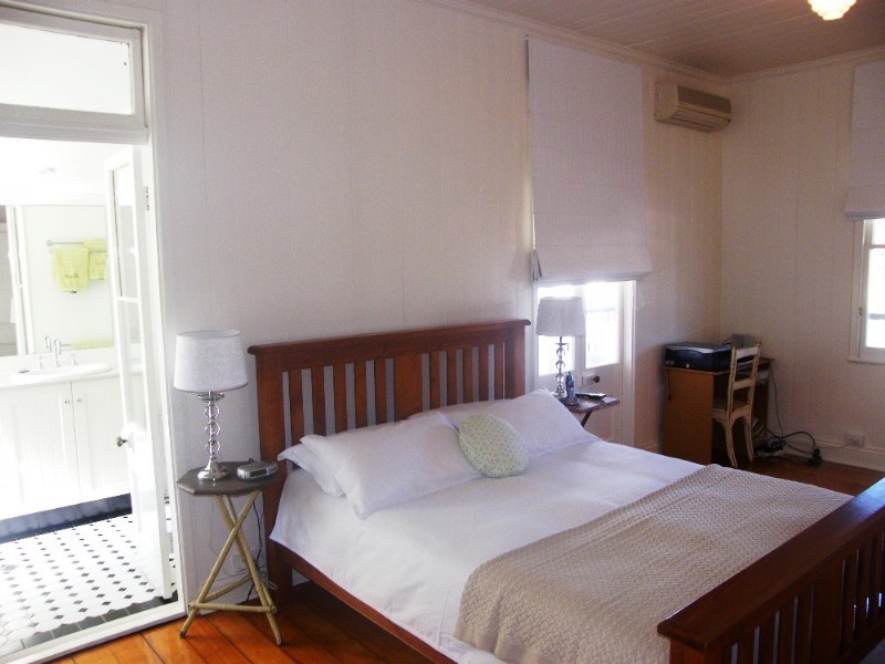 14 Price  Street, Wooloowin QLD 4030