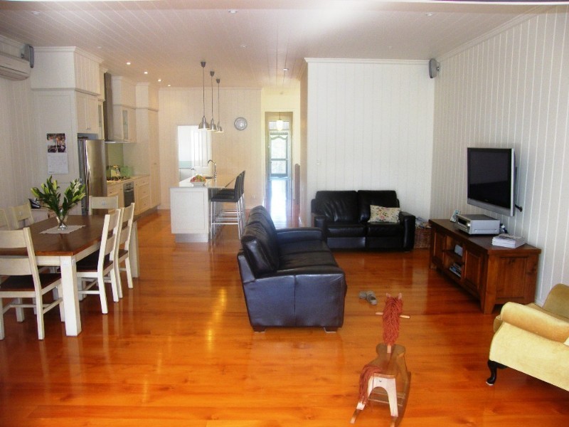 14 Price  Street, Wooloowin QLD 4030