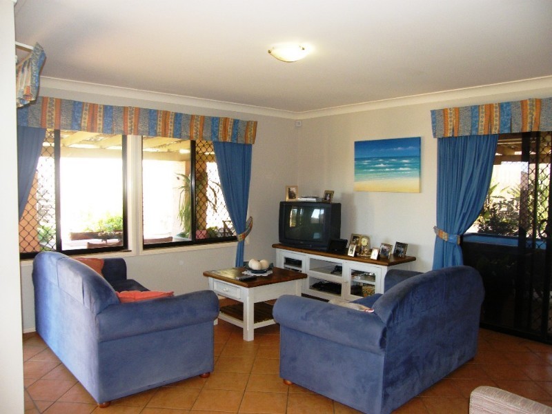 16 Cosby PL, Mcdowall QLD 4053