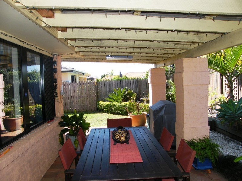 16 Cosby PL, Mcdowall QLD 4053