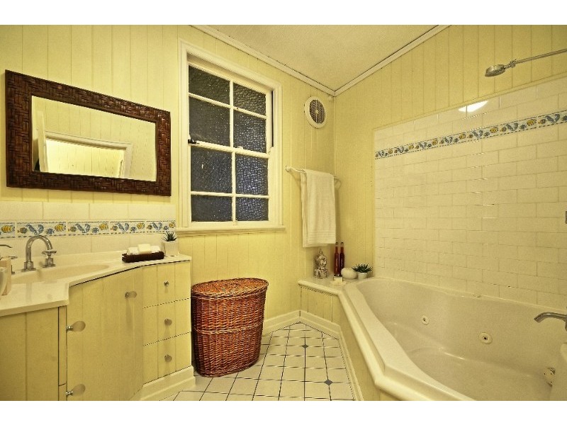 34 Constitution Road, Windsor QLD 4030