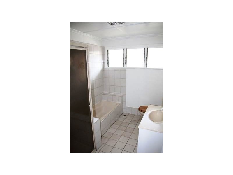 154 Redwood Street, Stafford Heights QLD 4053