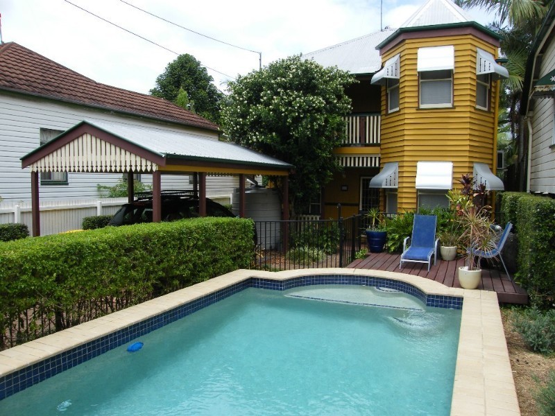 13 Blackmore Street, Windsor QLD 4030