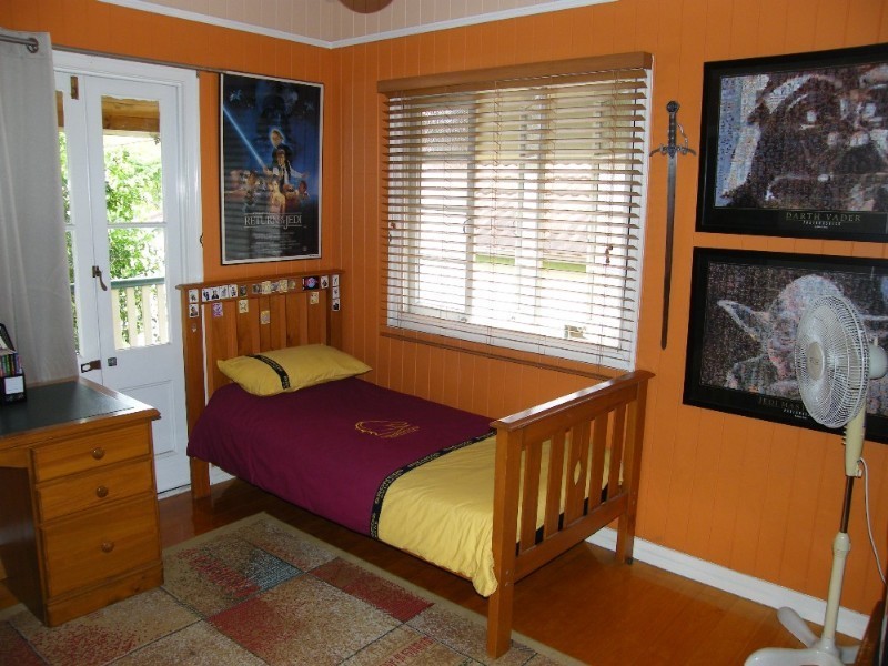 13 Blackmore Street, Windsor QLD 4030