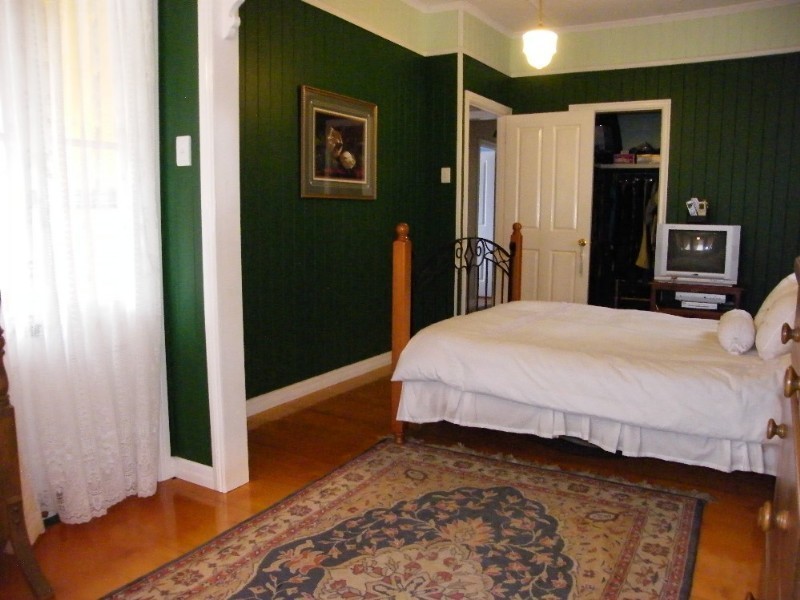 13 Blackmore Street, Windsor QLD 4030