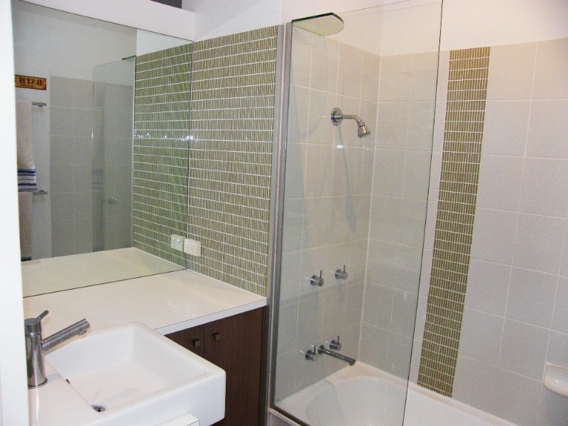 4/65 Erneton Street, Newmarket QLD 4051