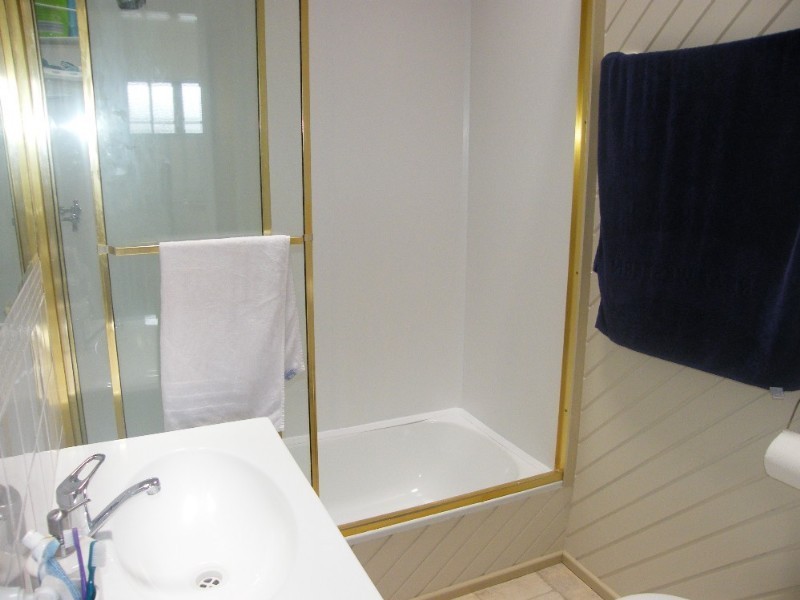 36 Days Road, Grange QLD 4051