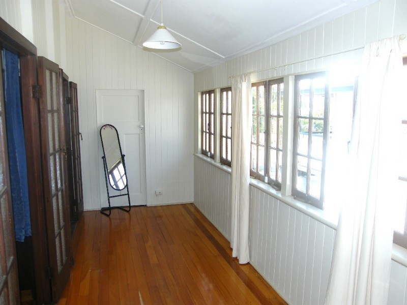 36 Days Road, Grange QLD 4051