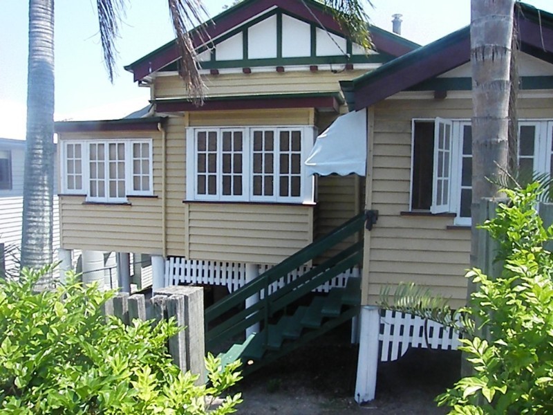 36 Days Road, Grange QLD 4051