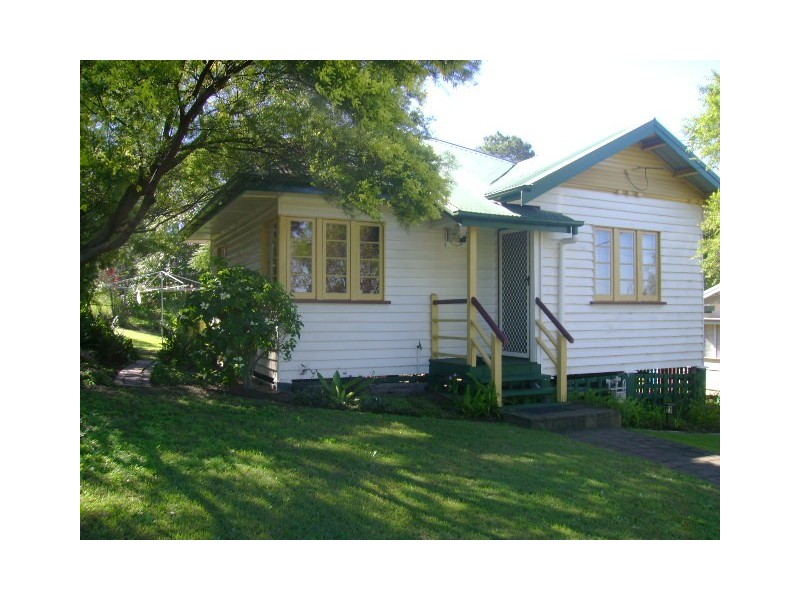 44 Dorrigo Street, Stafford Heights QLD 4053