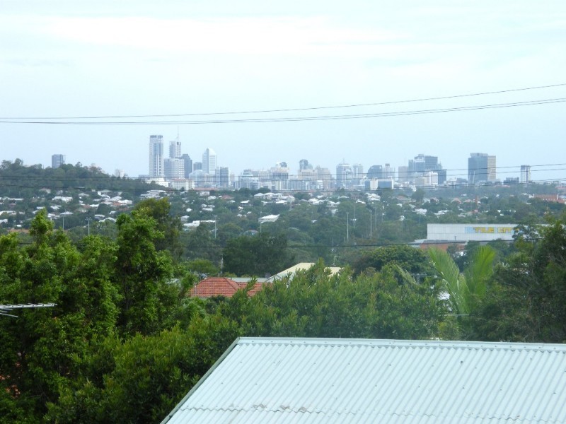 5 Wilgarning Street, Stafford Heights QLD 4053