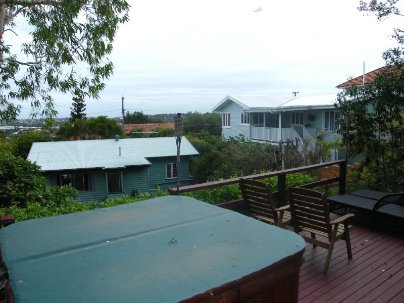 5 Wilgarning Street, Stafford Heights QLD 4053