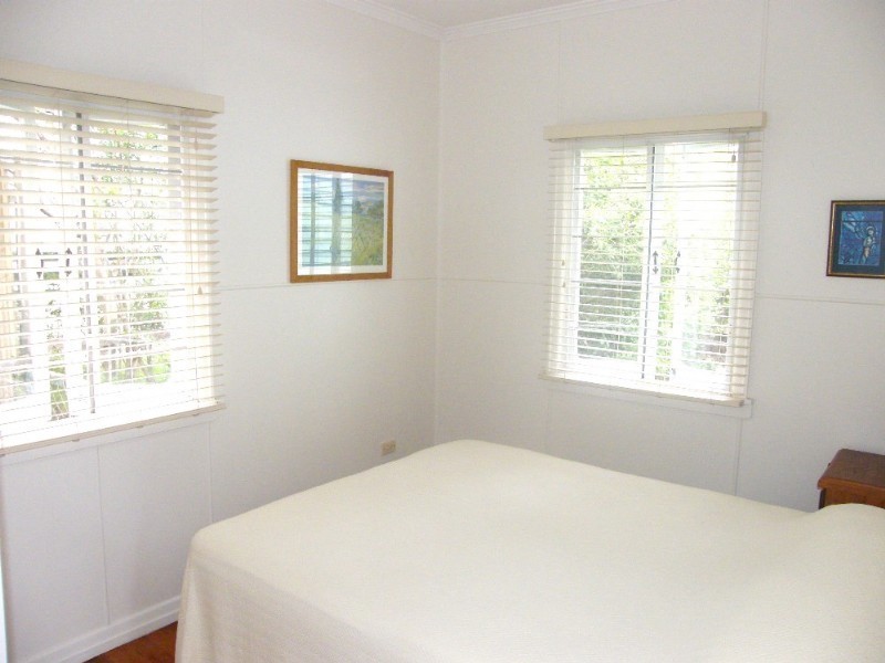 5 Wilgarning Street, Stafford Heights QLD 4053