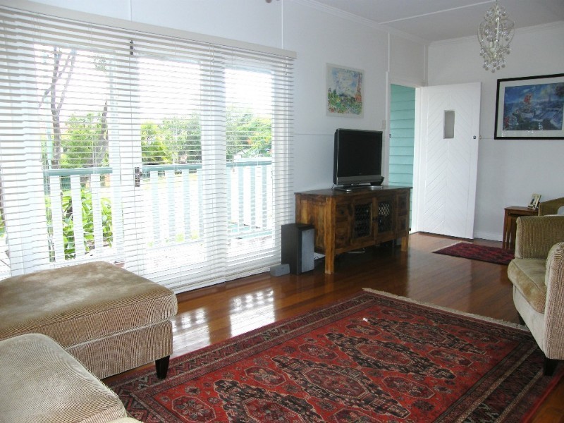 5 Wilgarning Street, Stafford Heights QLD 4053