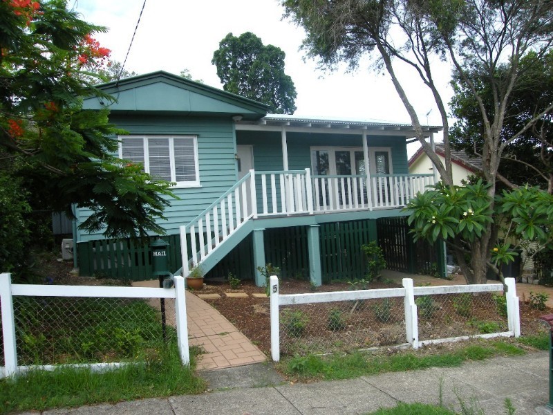 5 Wilgarning Street, Stafford Heights QLD 4053