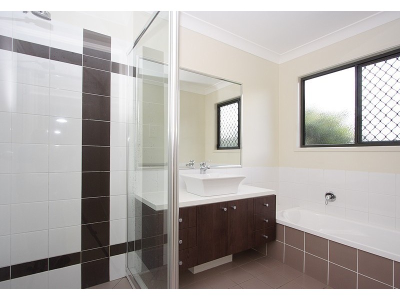 2/80 Wilston Road, Newmarket QLD 4051