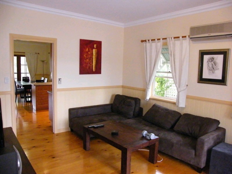 49 Graceville Avenue, Graceville QLD 4075