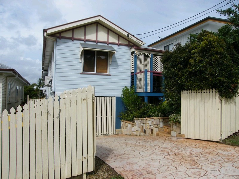129 Main Avenue, Windsor QLD 4030