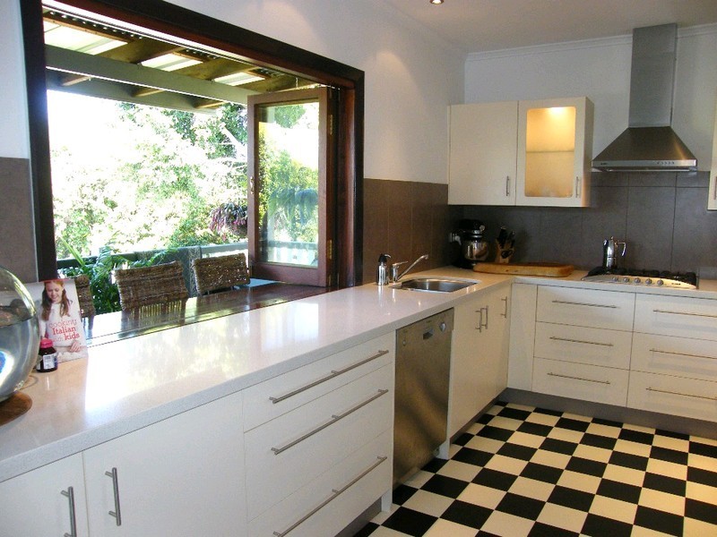 42 Erneton Street, Newmarket QLD 4051