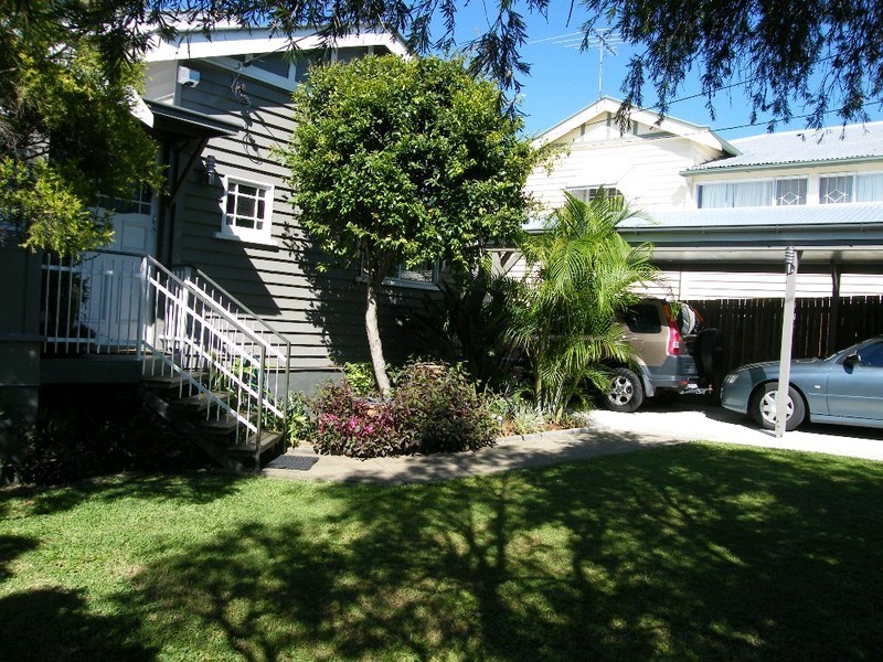 42 Erneton Street, Newmarket QLD 4051